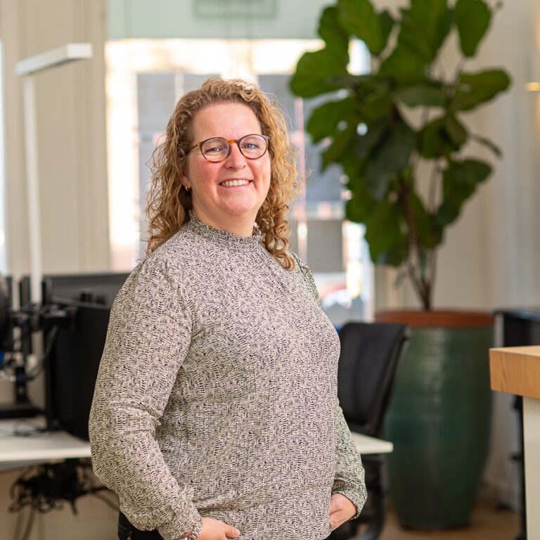 Wendy Ros - Commercieel binnendienst medewerker bij Interhouse