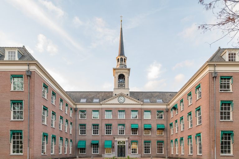 Wat doet een huismeester?