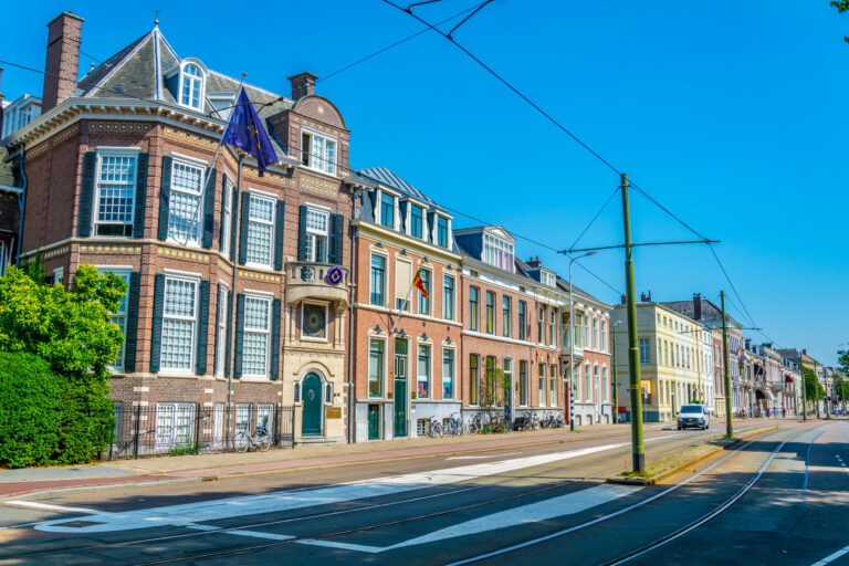 Kan ik mijn woning verkopen zonder verkoopmakelaar? 